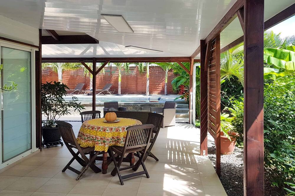 Photo of Patio Balcony in Faaa