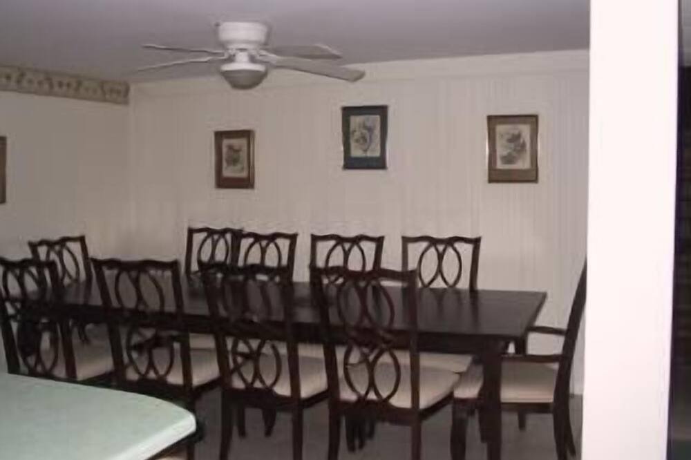 Photo of Kitchen in Town of Owasco