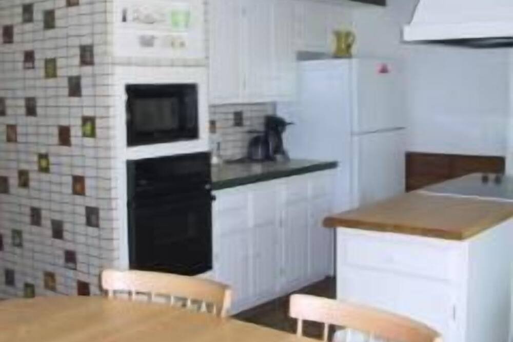 Photo of Kitchen in Town of Owasco