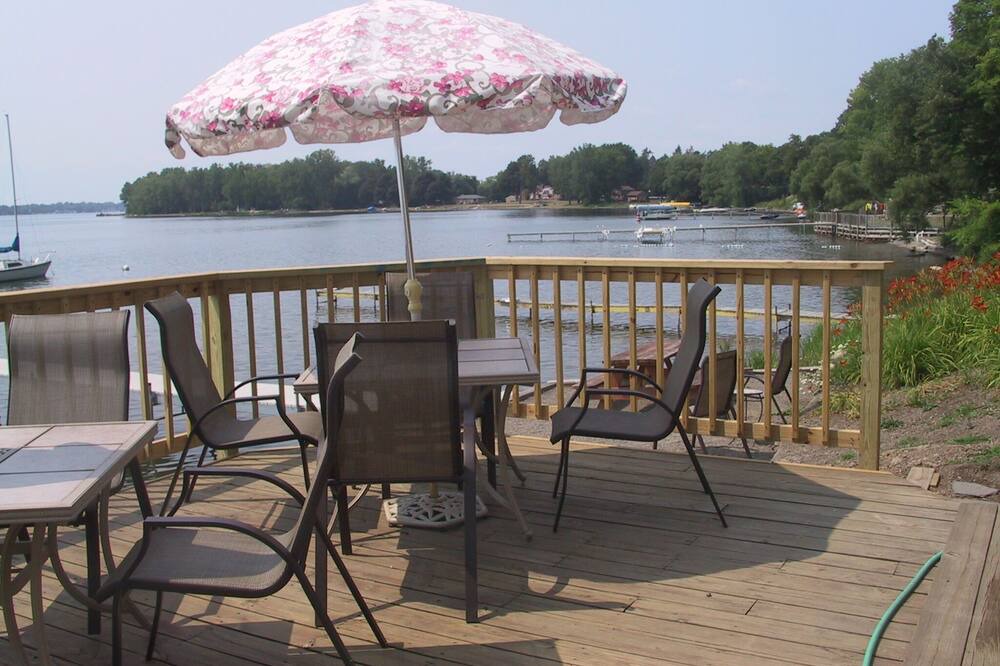 Photo of Patio Balcony in Town of Owasco