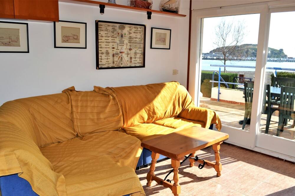 Photo of Livingroom in Llanca