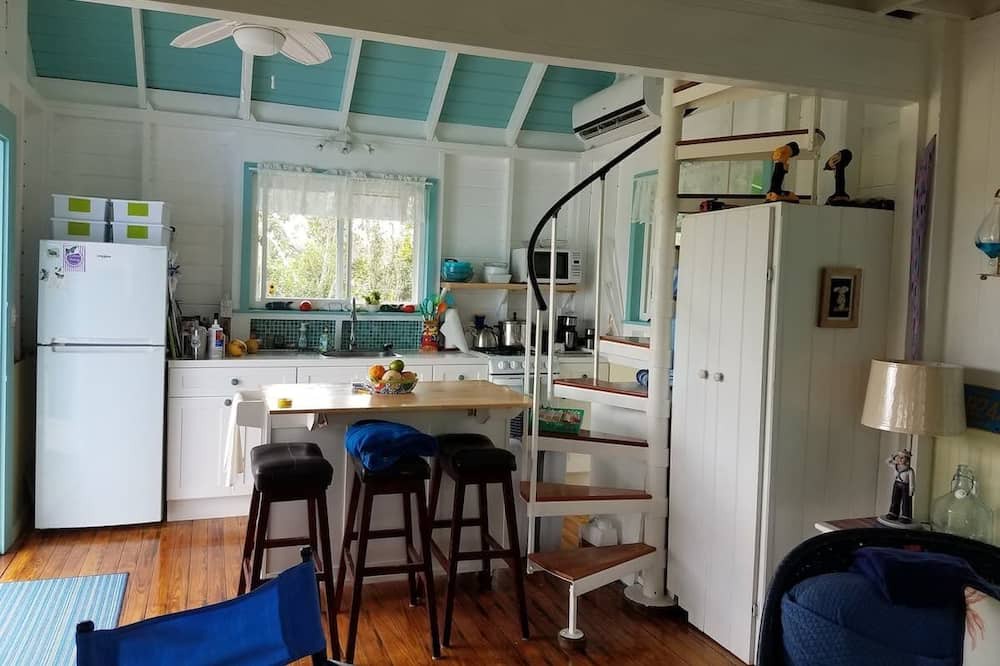 Photo of Kitchen in Lubbers Quarters Cay