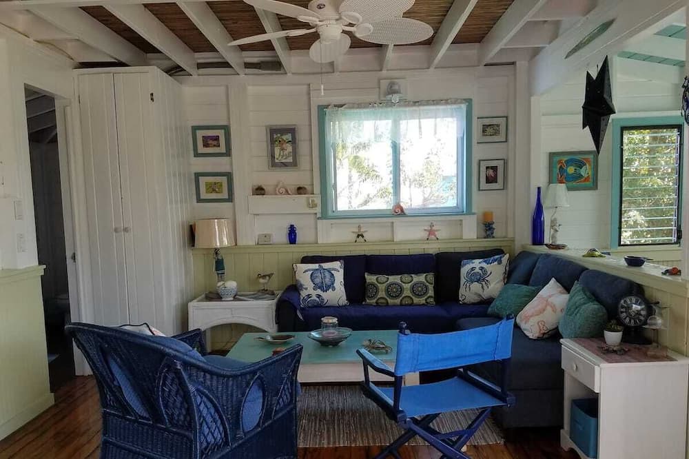 Photo of Livingroom in Lubbers Quarters Cay