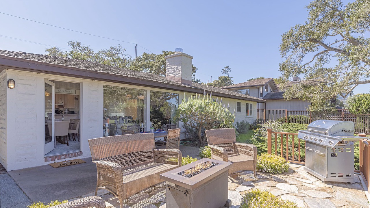Photo of Patio Balcony in Del Monte Forest