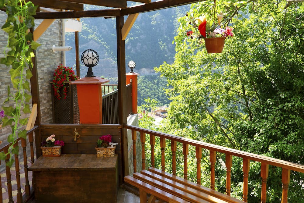 Photo of Patio Balcony in Ardanuc