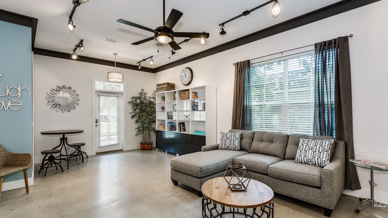 Photo of Livingroom in South Pensacola
