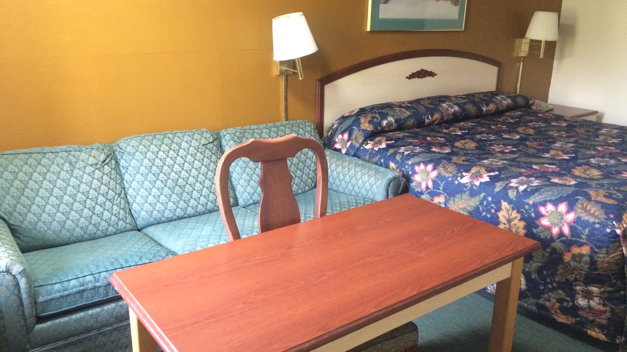 Photo of Bedroom in Talladega