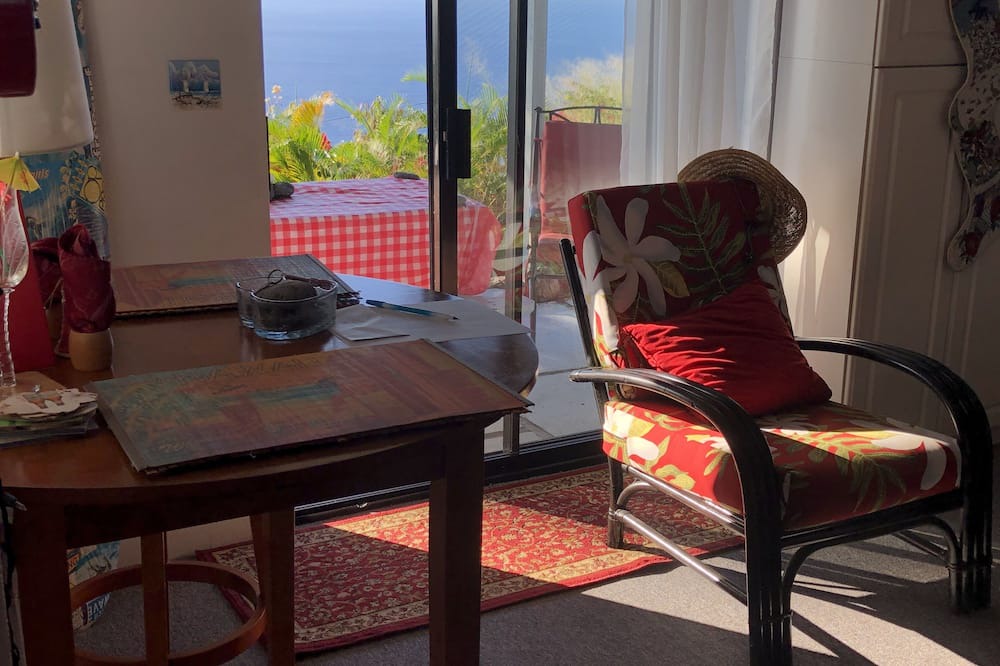 Photo of Livingroom in Kona Paradise