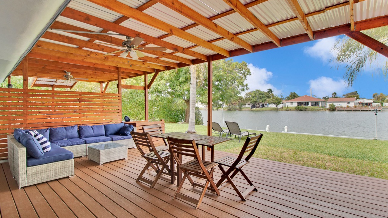 Photo of Outdoor in Hallandale Beach