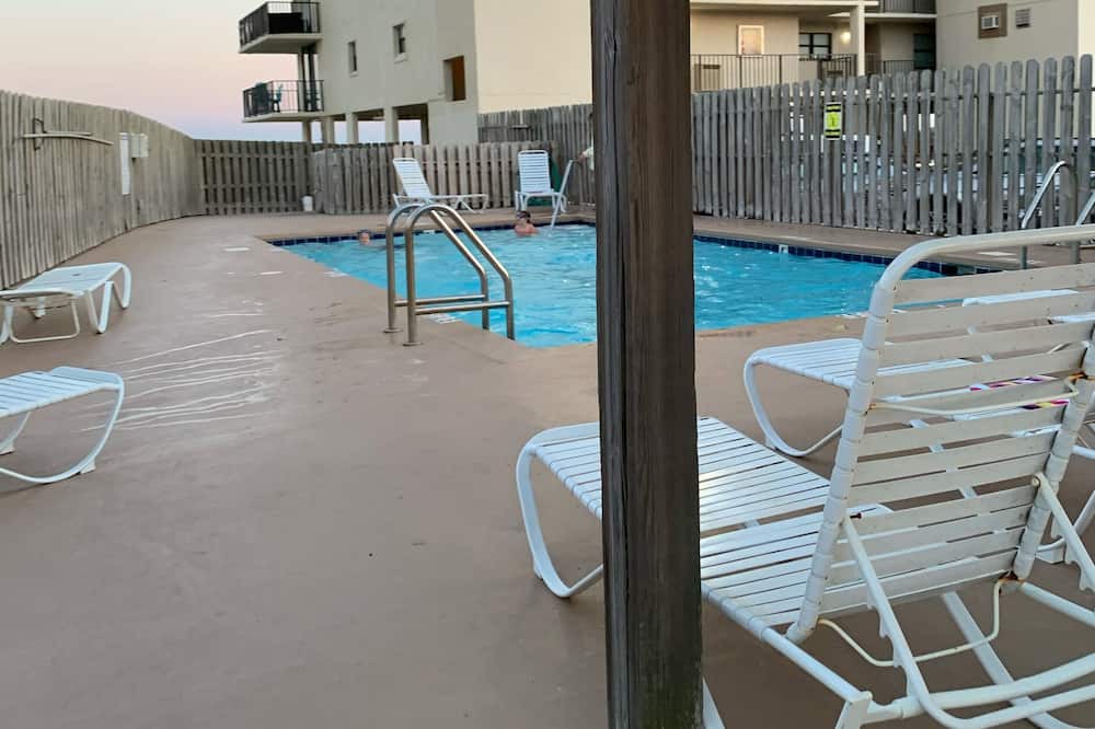 Photo of Outdoor in Orange Beach East