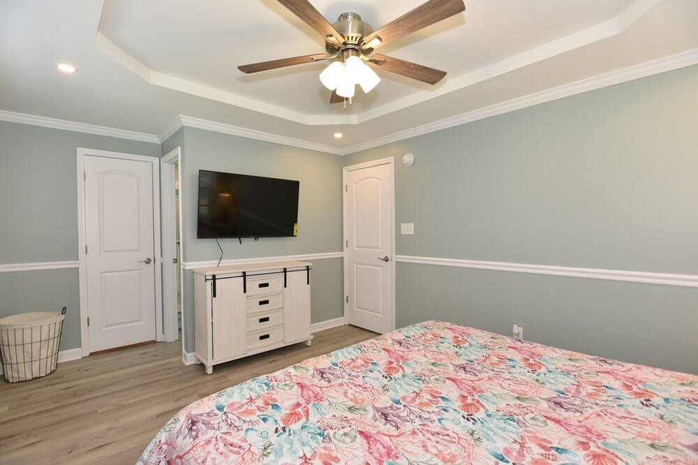 Photo of Bedroom in Piney Green