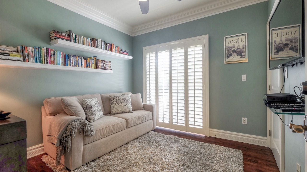 Photo of Livingroom in Sawtelle
