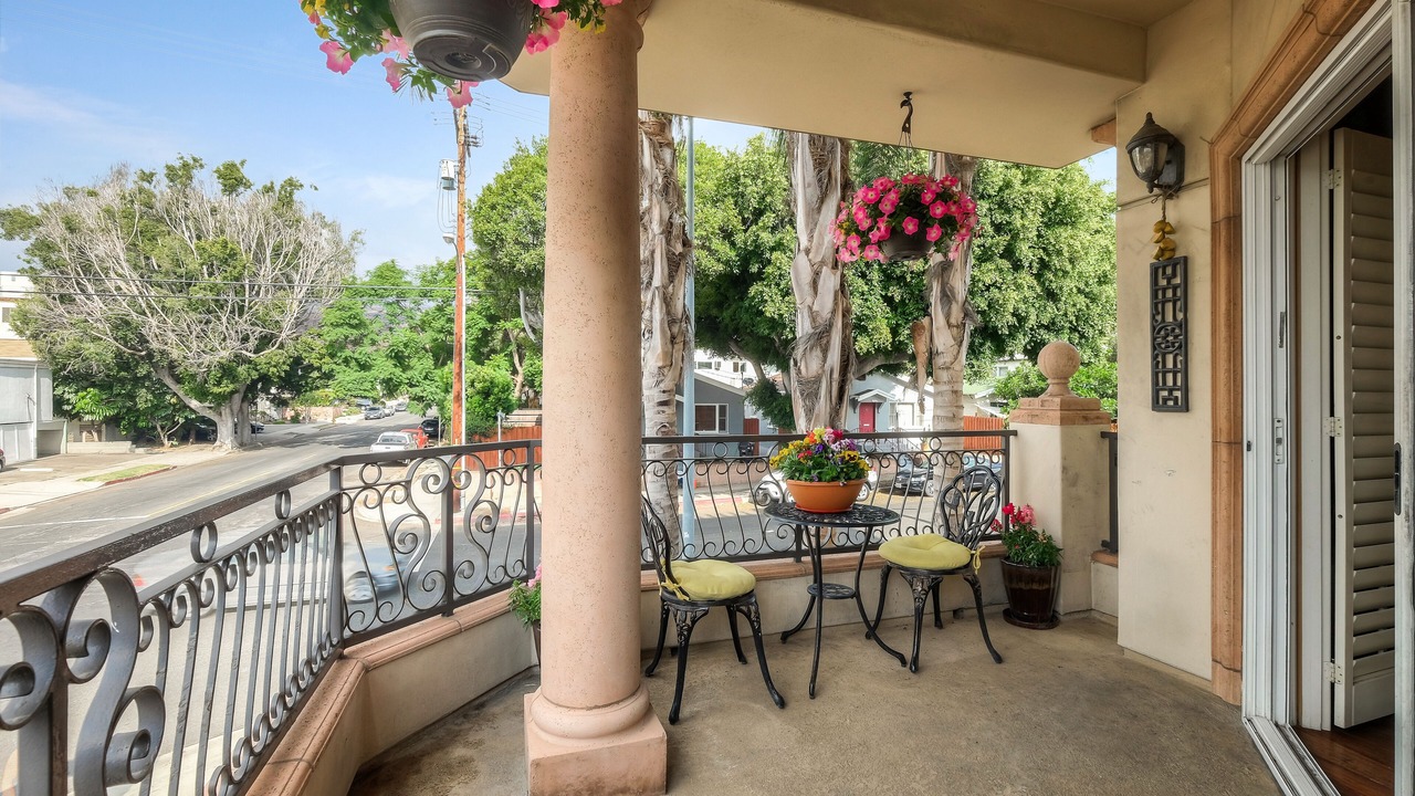 Photo of Outdoor in Sawtelle