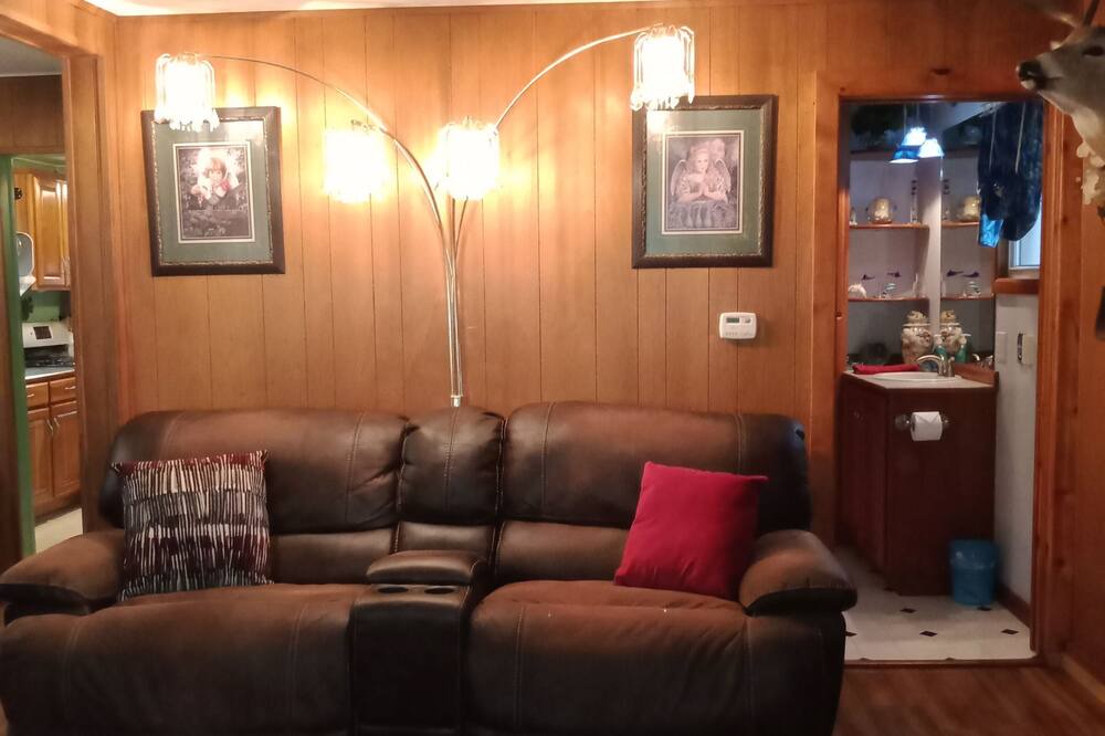 Photo of Livingroom in Lily Dale
