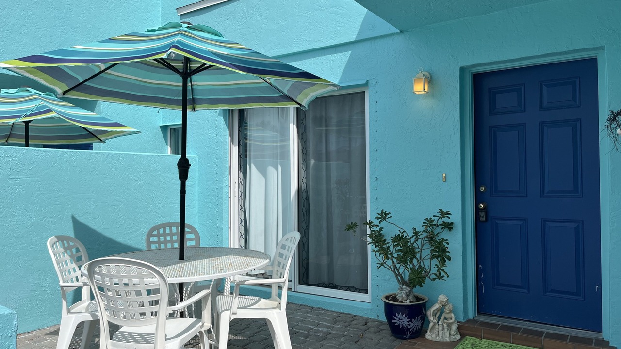 Photo of Outdoor in Golden Beach
