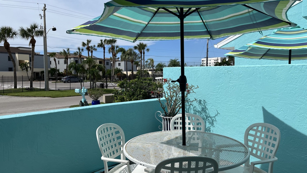 Photo of Outdoor in Golden Beach