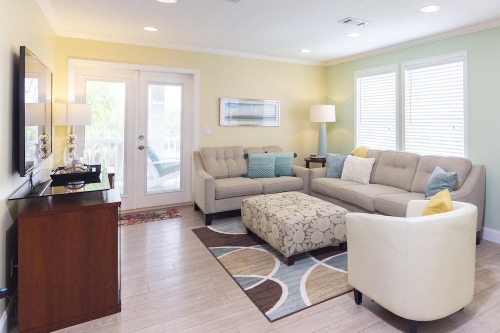 Photo of Bedroom in Coquina Gables