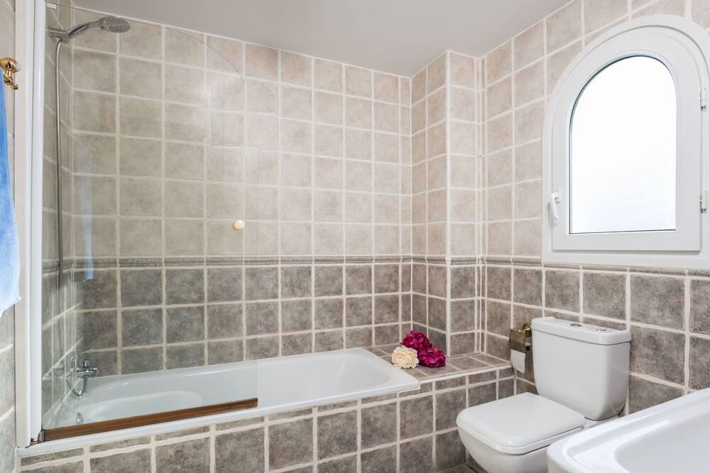 Photo of Bathroom in Carihuela