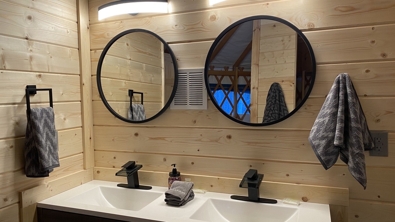 Photo of Bathroom in Maggie Valley