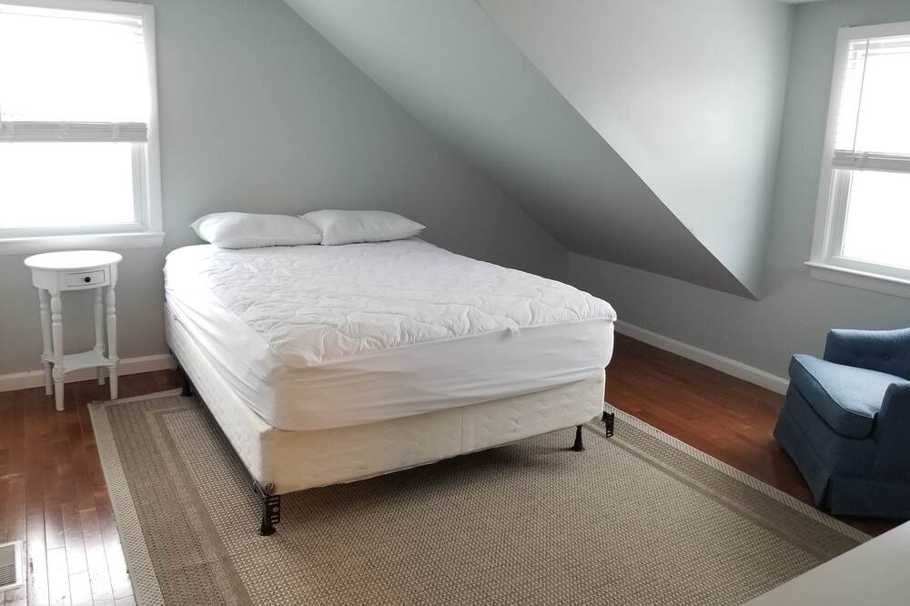 Photo of Bedroom in Point Pleasant Beach