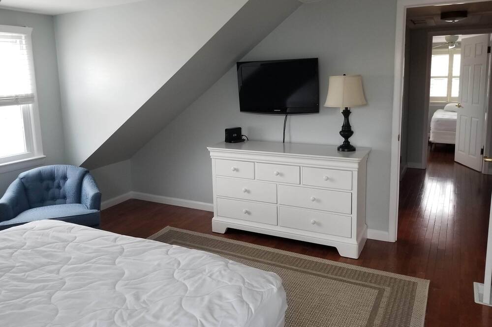 Photo of Bedroom in Point Pleasant Beach