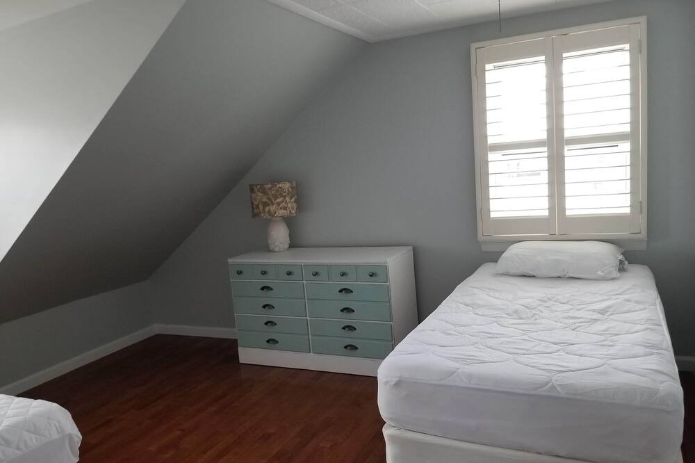 Photo of Bedroom in Point Pleasant Beach