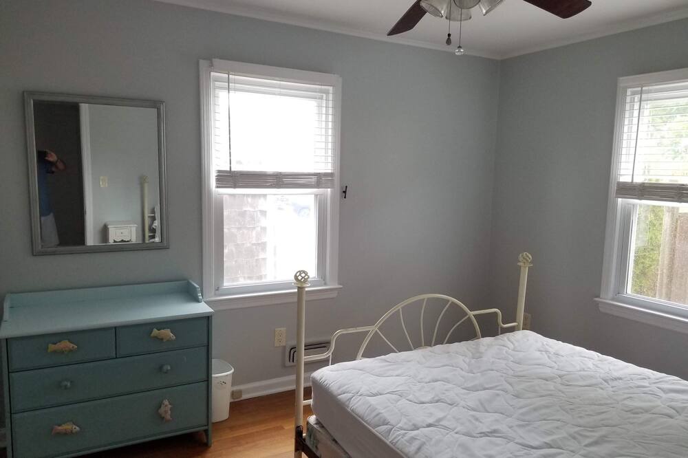 Photo of Bedroom in Point Pleasant Beach