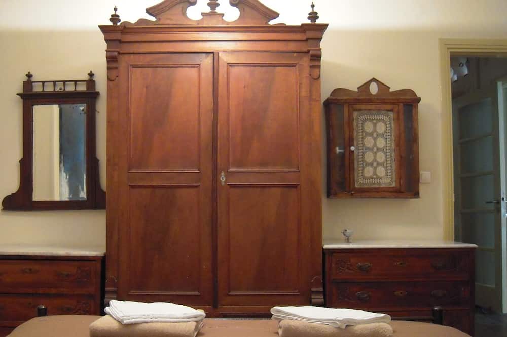 Photo of Bedroom in Athens City Centre