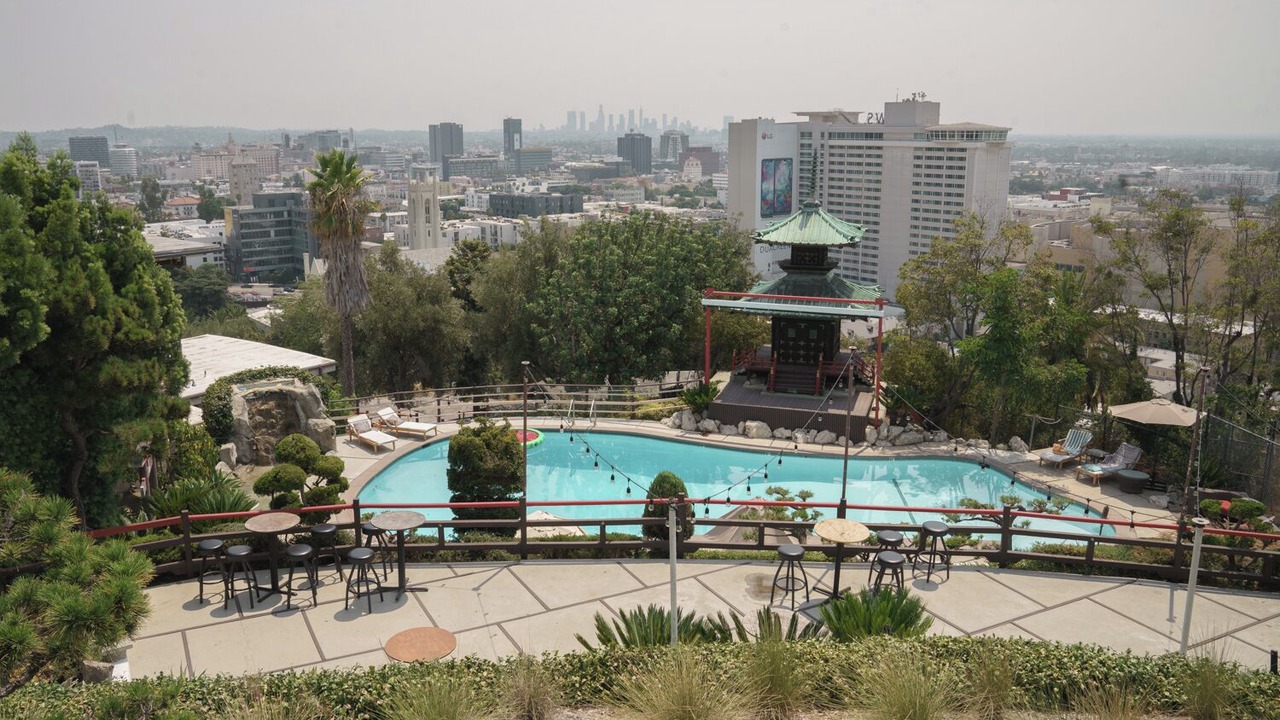 Photo of Outdoor in Hollywood Heights