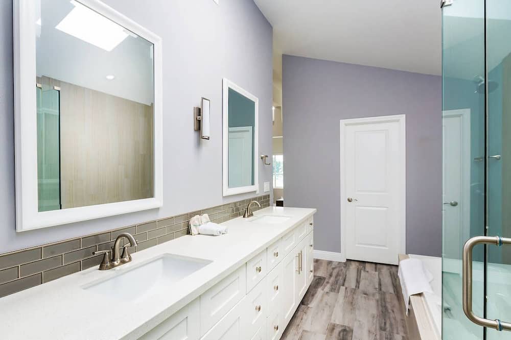 Photo of Bedroom in Lake Forest