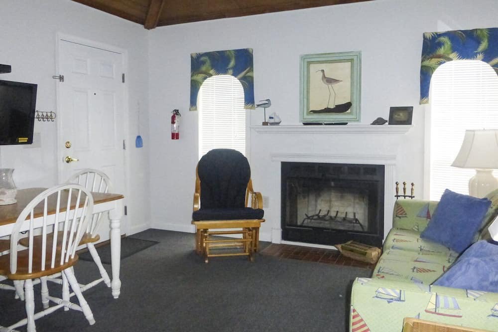 Photo of Livingroom in Nags Head