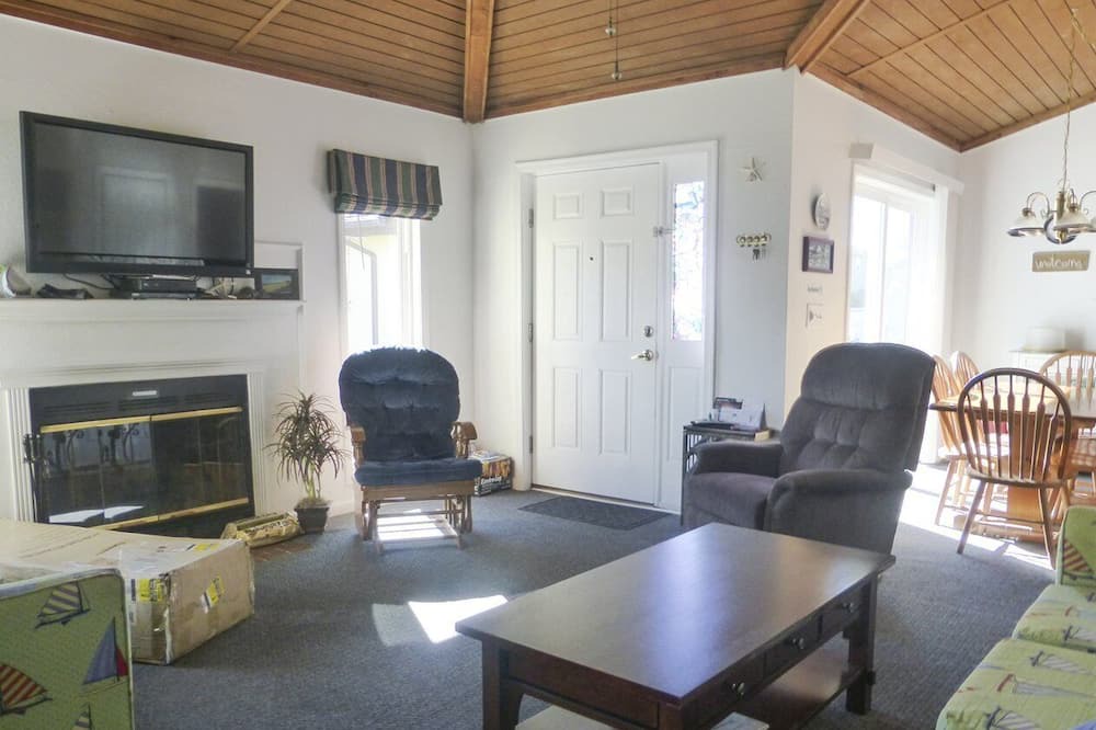 Photo of Livingroom in Nags Head