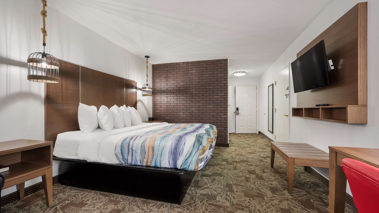 Photo of Bedroom in Tuscaloosa