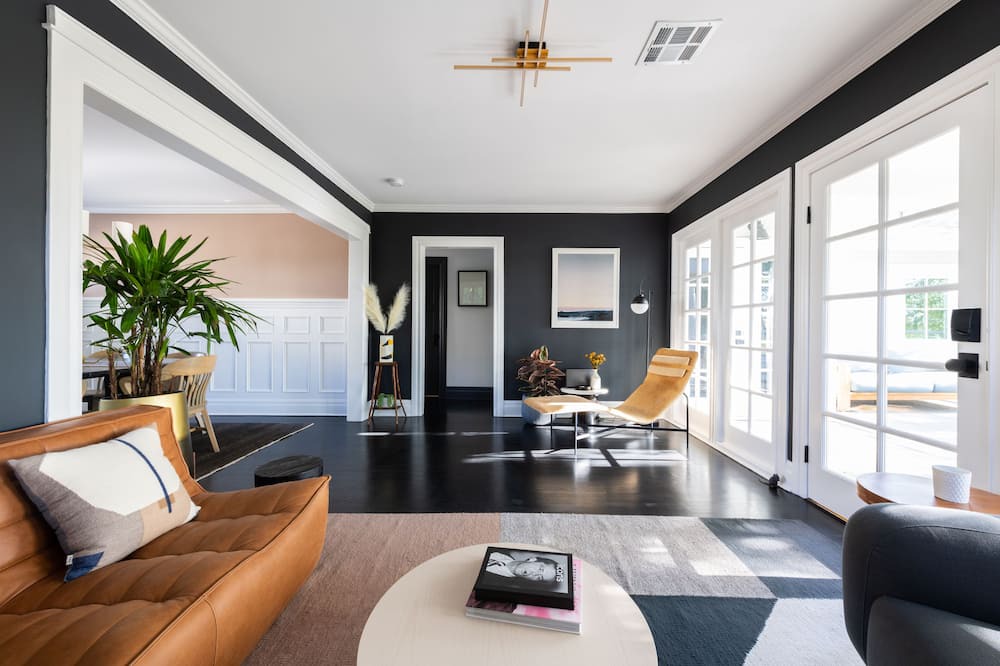 Photo of Livingroom in Silver Lake