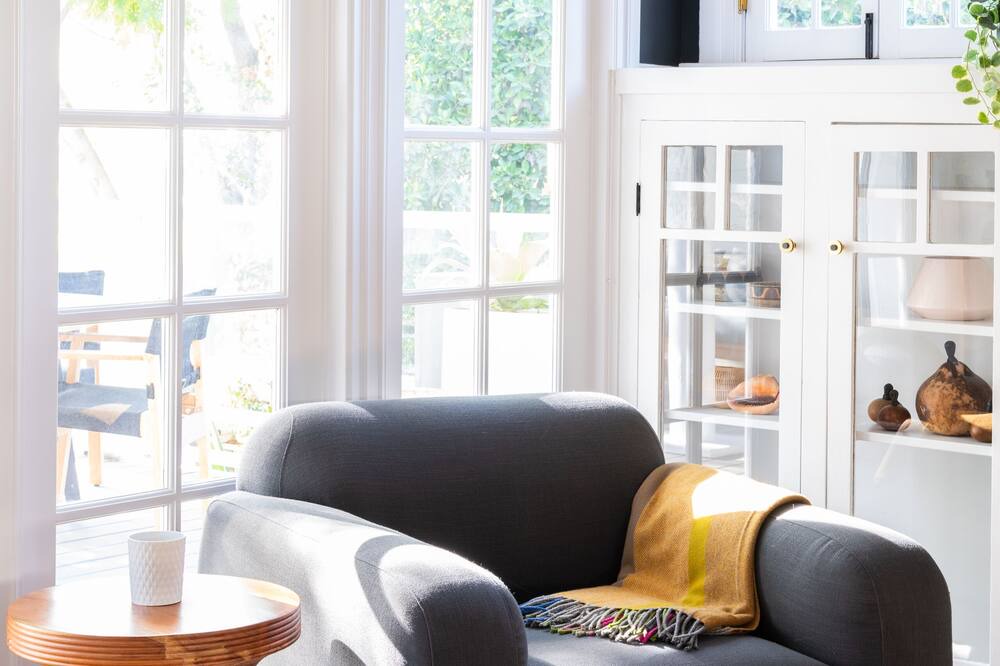 Photo of Livingroom in Silver Lake