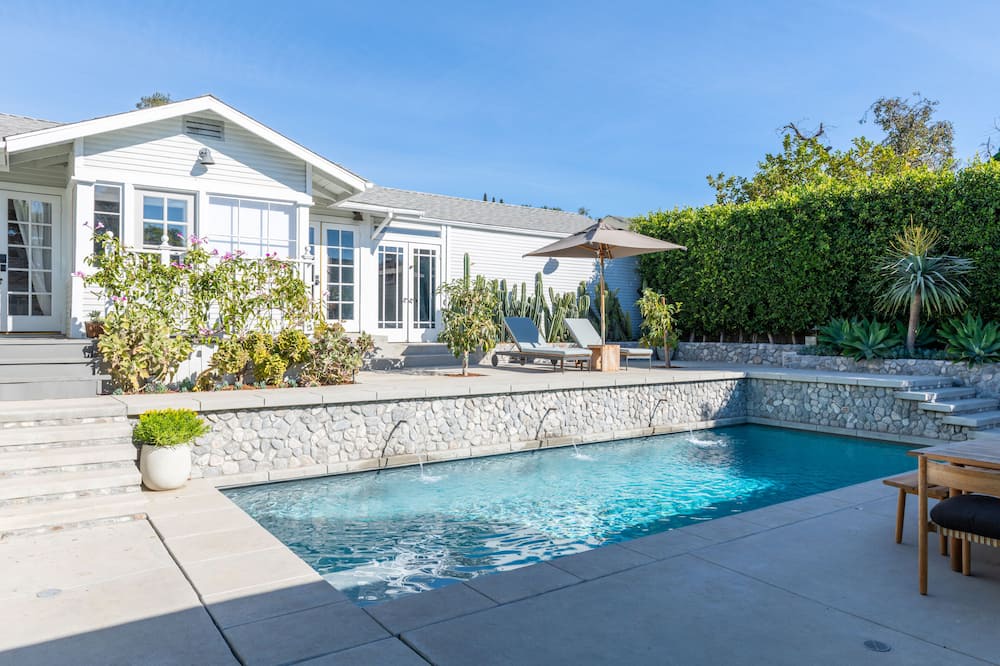 Photo of Outdoor in Silver Lake