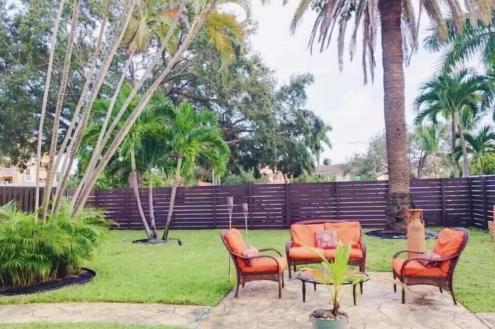 Photo of Outdoor in Coral Ridge