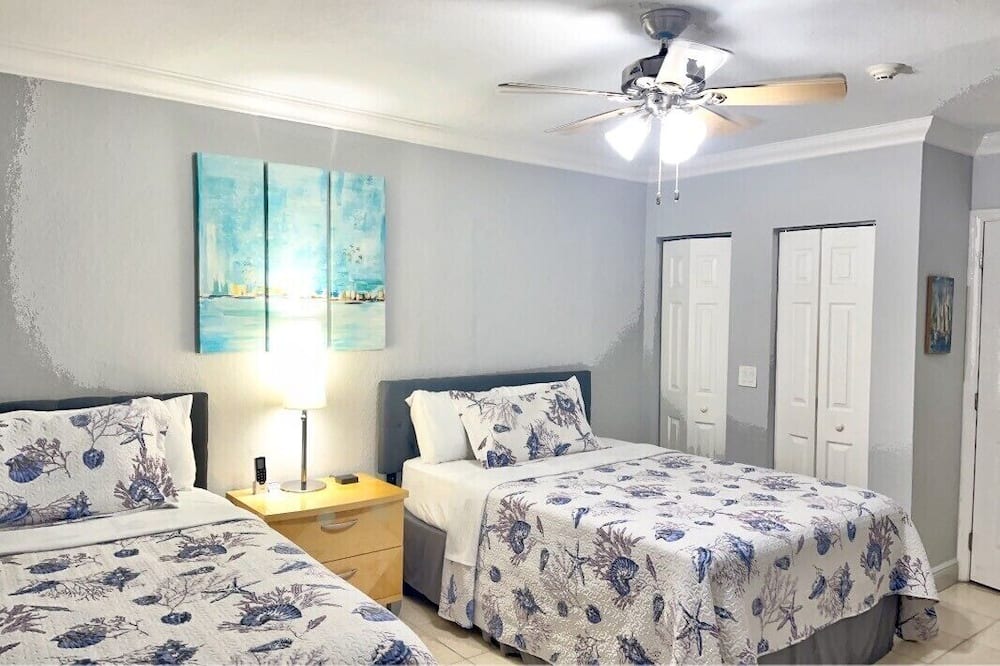 Photo of Bedroom in Coral Ridge