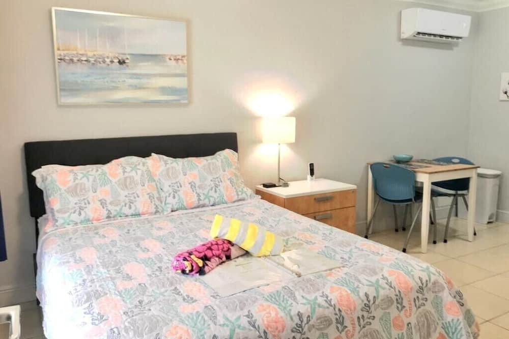 Photo of Bedroom in Coral Ridge
