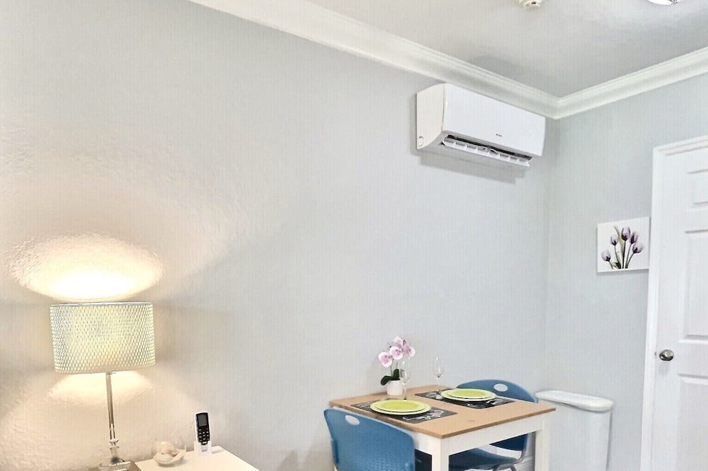 Photo of Bedroom in Coral Ridge