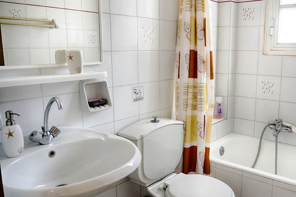 Photo of Bathroom in Agios Georgios Pagon