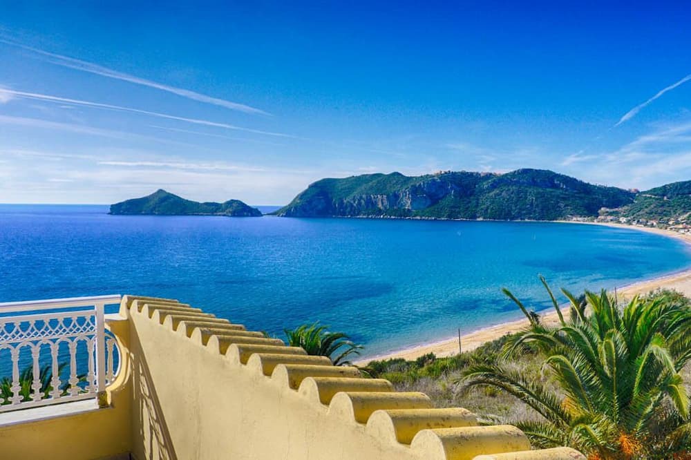 Photo of Patio Balcony in Agios Georgios Pagon