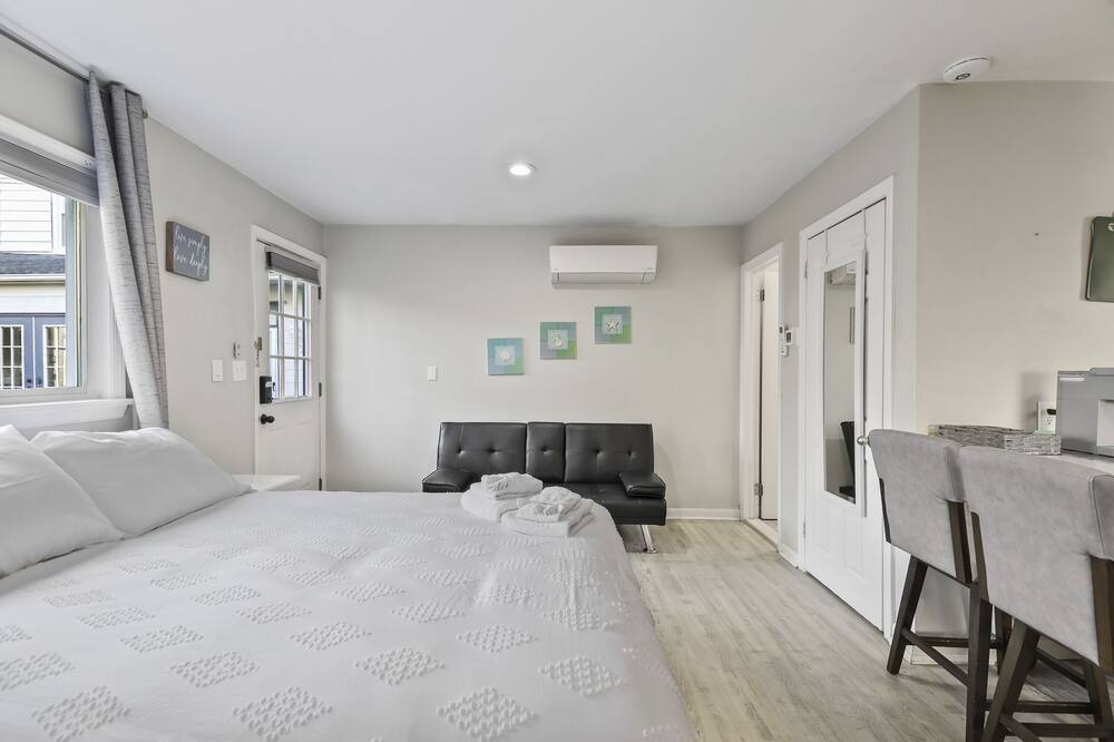 Photo of Bedroom in Ocean Grove