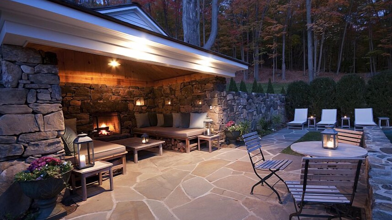 Photo of Patio Balcony in Bedford