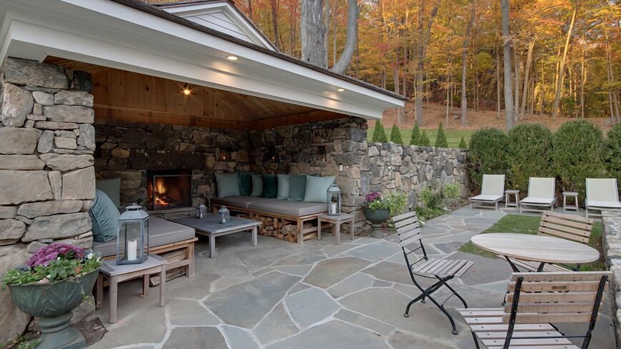 Photo of Patio Balcony in Bedford