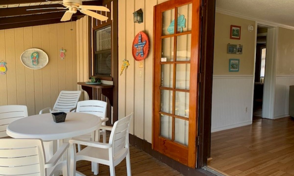 Photo of Kitchen in Everglades City