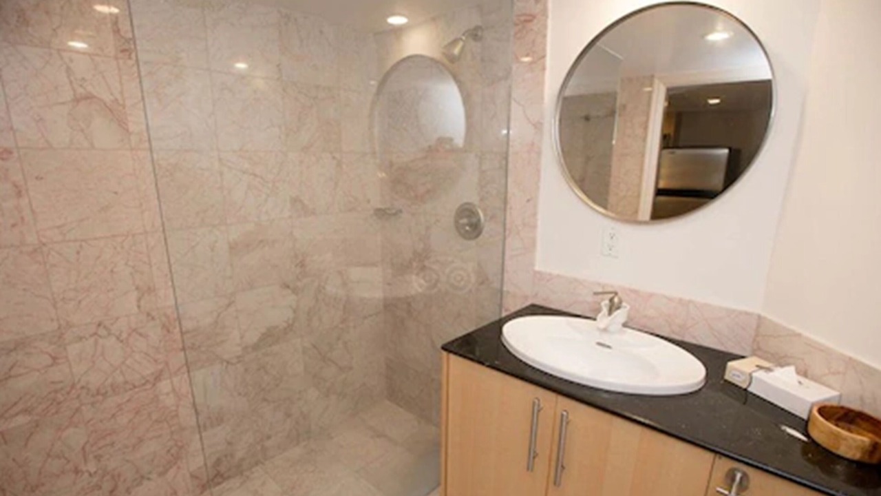 Photo of Bathroom in Smith's Point