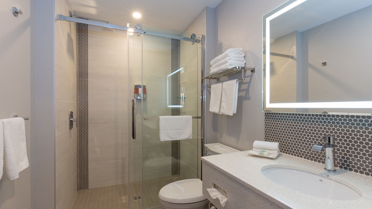 Photo of Bathroom in Riviere-du-Loup Regional County Municipality