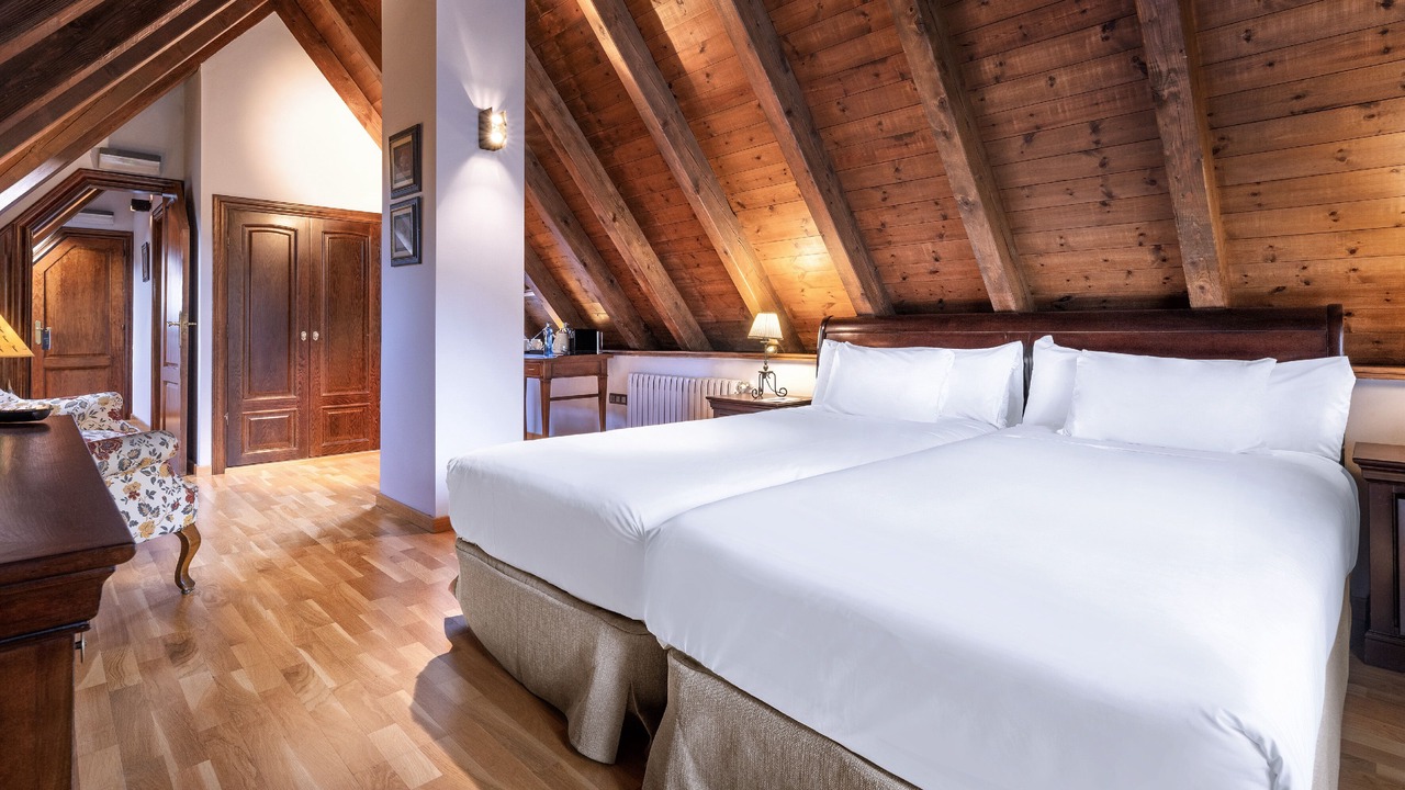 Photo of Bedroom in Tredos