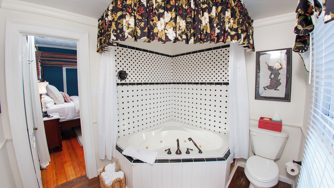 Photo of Bathroom in New Bern
